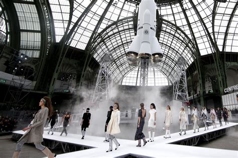 chanel stage.